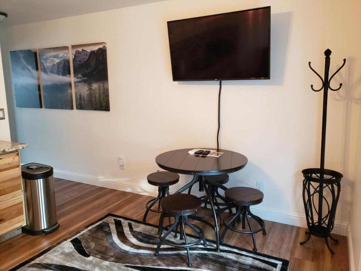 Yosemite Foothill Retreat - Private Guest Suite #3 Coarsegold Buitenkant foto